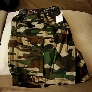 Camo cargo shorts